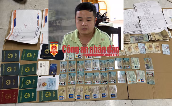 Đối tượng Đức cùng tang vật.