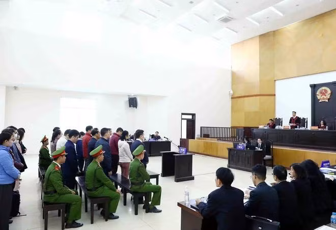 Quang cảnh phiên tòa. (Ảnh: Phạm Kiên/TTXVN)