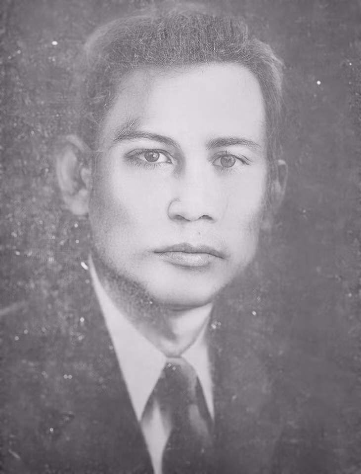 Nhà báo cách mạng Đặng Châu Tuệ khi về vô sản hóa tại Cẩm Phả năm 1928. Ảnh: Tư liệu trong sách "Truyền thống Vùng Than - Hồi ký cách mạng".