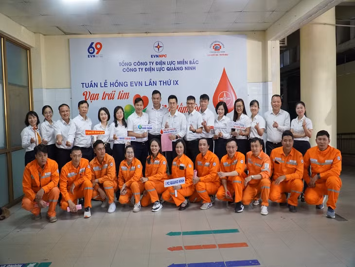 CBCNV PC Quảng Ninh hưởng ứng Tuần lễ hồng EVN lần thứ IX.