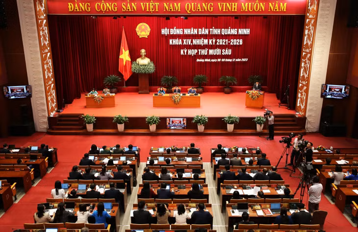 Quang cảnh thảo luận tại hội trường.