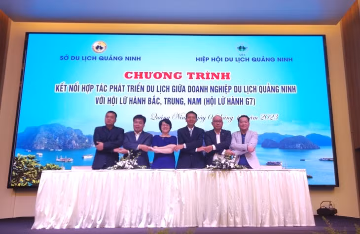 Các doanh nghiệp ký kết hợp tác phát triển.