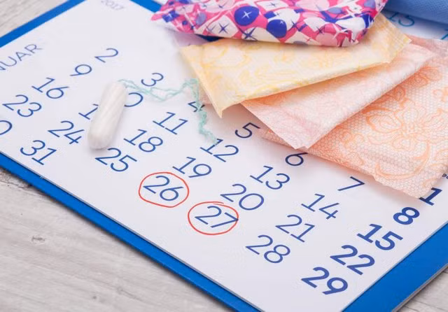 Kinh nguyệt không đều có thể là dấu hiệu của vô sinh hoặc một vấn đề sức khỏe tiềm ẩn.