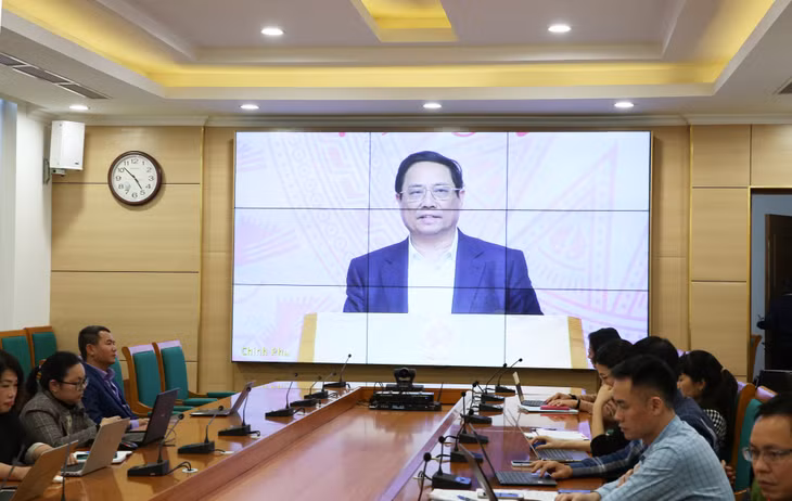 Thủ tướng Chính phủ Phạm Minh Chính, Chủ tịch Ủy ban Quốc gia về chuyển đổi số phát biểu chỉ đạo hội nghị.