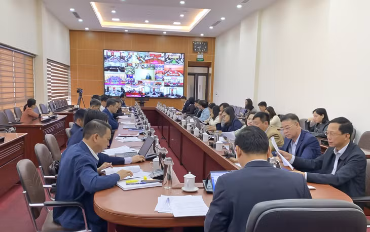 Thành ủy Uông Bí tham dự hội nghị trực tuyến Trung ương quán triệt, triển khai các văn bản mới về công tác tổ chức xây dựng Đảng, tháng 11/2023.