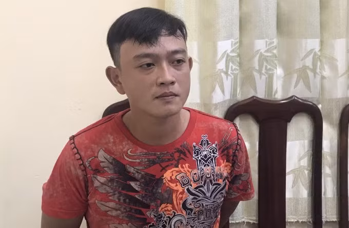 Bùi Vũ Khoa tại cơ quan điều tra. Ảnh: Công an cung cấp