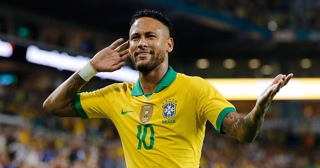 Neymar phải nghỉ thi đấu dài hạn.