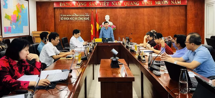 Sở KH&amp;CN nghiệm thu nhiệm vụ KH&amp;CN cấp tỉnh: “Nghiên cứu, đề xuất giải pháp tăng cường tiêu thoát nước, giảm thiểu ô nhiễm môi trường tại khu vực Hà Nam, TX Quảng Yên". Ảnh: Sở KH&amp;CN.