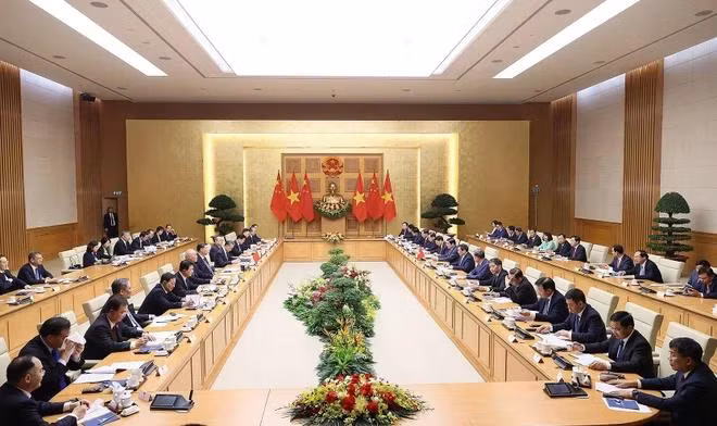 Thủ tướng Phạm Minh Chính hội kiến Tổng Bí thư, Chủ tịch nước Trung Quốc Tập Cận Bình. (Ảnh: Dương Giang/TTXVN)