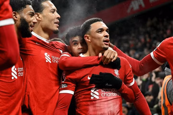 Alexander-Arnold đóng vai người hùng của Liverpool. (Ảnh: Getty)