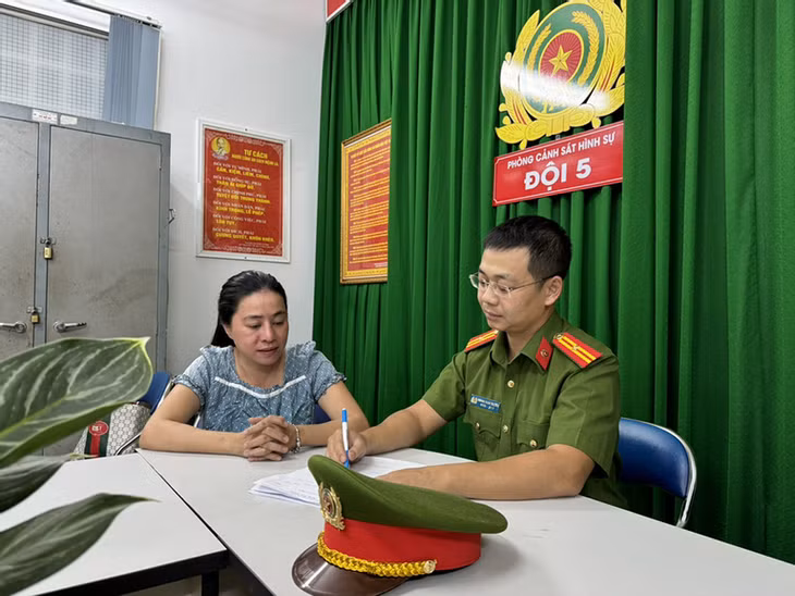 Bạn gái của Nguyễn Trần Nguyên là Nguyễn Thị Ly (trái ảnh). Ảnh: CA