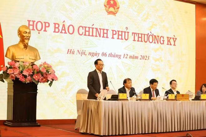 Phiên họp báo do Văn phòng Chính phủ tổ chức. (Ảnh: Xuân Quảng/Vietnam+)
