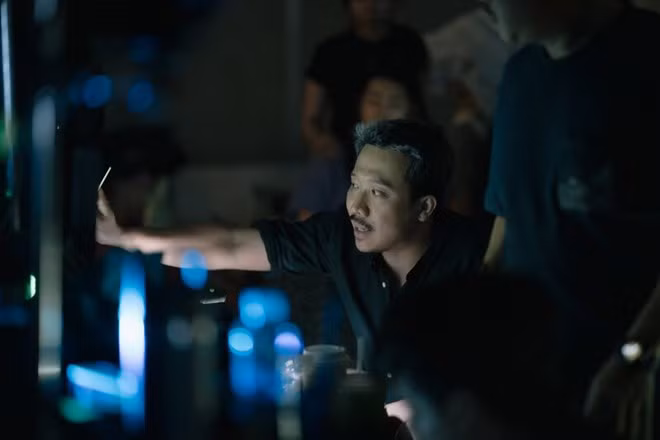 Trấn Thành làm phim Tết 2024 Mai. Ảnh: NSX.