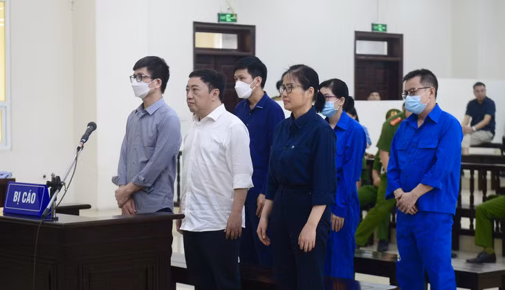 Các bị cáo có đơn kháng cáo trong vụ án xảy ra tại Bệnh viện Đa khoa tỉnh Đồng Nai, Công ty CP Tiến Bộ Quốc Tế (AIC) - Ảnh: DANH TRỌNG