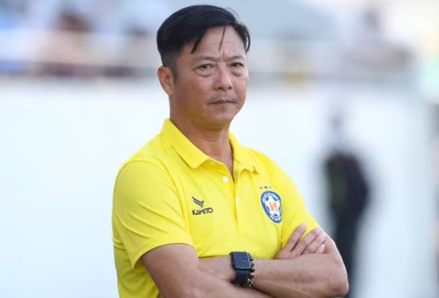 HLV Lê Huỳnh Đức.