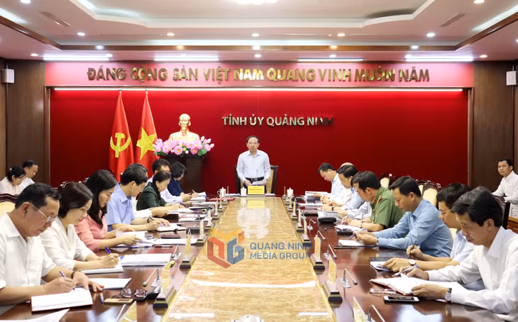 Đồng chí Nguyễn Xuân Ký, Ủy viên Trung ương Đảng, Bí thư Tỉnh ủy, Chủ tịch UBND tỉnh chủ trì kết luận hội nghị.