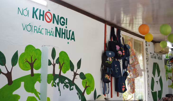 Thông điệp bảo vệ môi trường có mặt ở khắp các không gian Green Life Hạ Long.