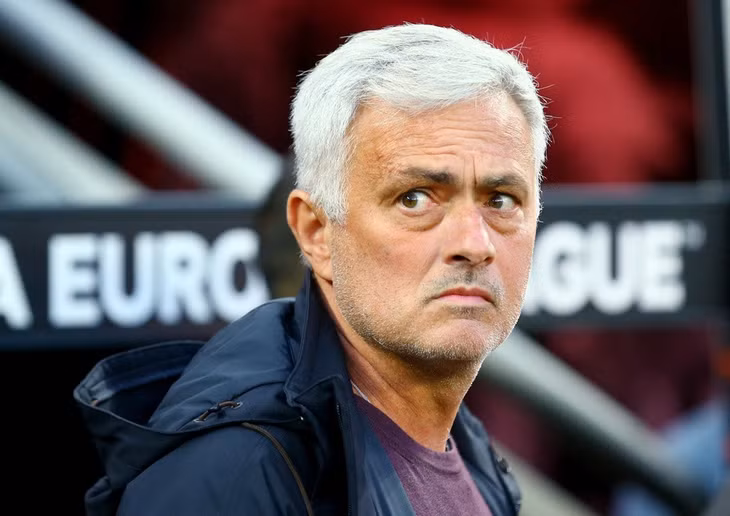Mourinho có thể trở thành HLV của PSG ở mùa tới. Ảnh: Reuters.