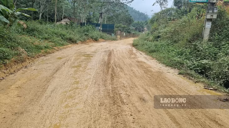 Nữ giáo viên cắm bản tử vong trên đường tới trường. Ảnh: Minh họa