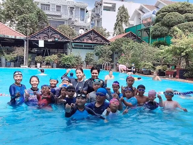Học bơi tại Sài Gòn Swimming là lựa chọn lý tưởng cho trẻ em.