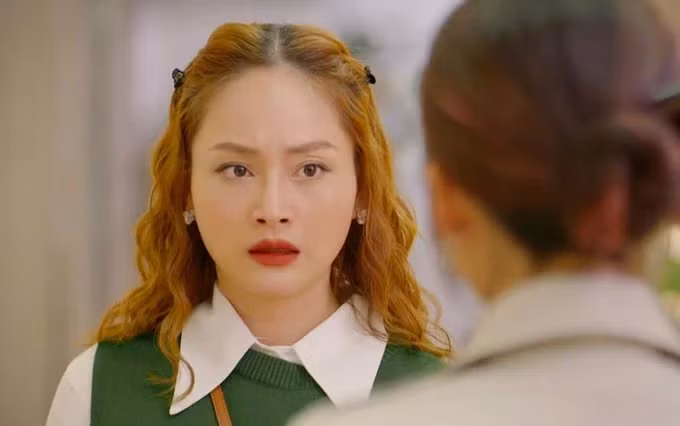 Lan Phương theo dõi phản ứng của khán giả, song không bị ảnh hưởng bởi những bình luận tiêu cực.