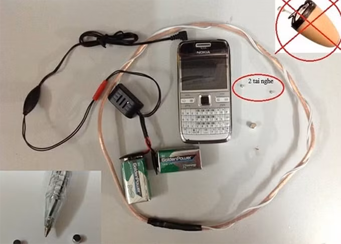 Thiết bị gian lận công nghệ cao trong thi tốt nghiệp THPT (Ảnh: T.L).