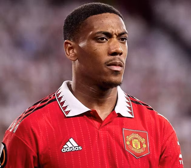 Martial vắng mặt ở chung kết FA Cup.