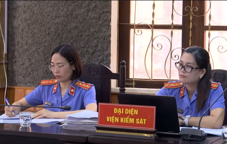 Đại diện viện kiểm sát tại phiên xét xử