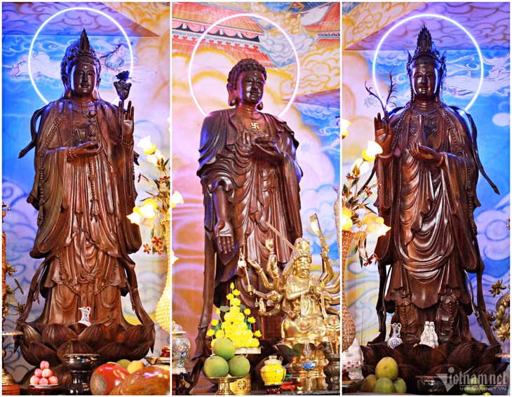 Bộ tượng được xác lập kỷ lục Việt Nam là Bộ tượng Tây Phương Tam Thánh bằng gỗ dâu nguyên khối lớn nhất.