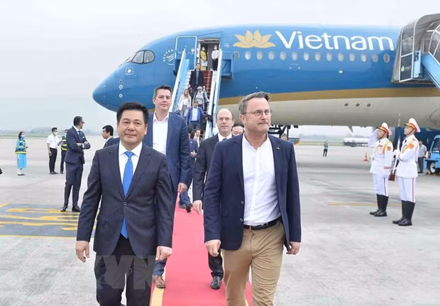 Thu tuong Dai Cong quoc Luxembourg bat dau tham chinh thuc Viet Nam hinh anh 1