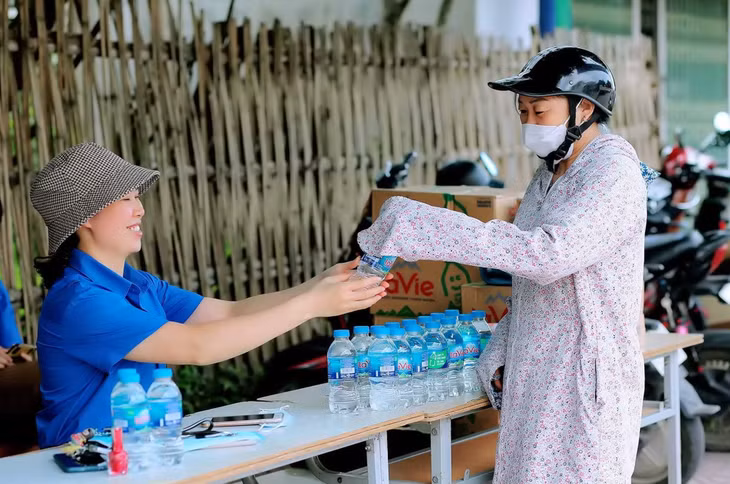 Các đội hình Tiếp sức mùa thi được phân nhiệm vụ cụ thể để hỗ trợ thí sinh và người nhà thí sinh.