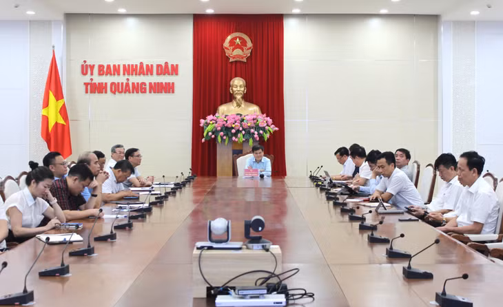 Quang cảnh hội nghị tại điểm cầu Quảng Ninh.