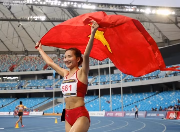 Nguyễn Thị Oanh giành tấm HCV thứ 4 ở SEA Games 32.
