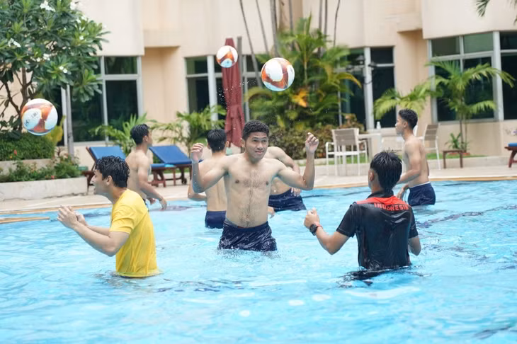 U22 Indonesia tích cực tập phục hồi trước trận gặp Việt Nam (Ảnh: PSSI)
