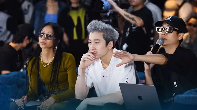 Đây là lần đầu tiên Rap Việt có tới 3 vị giám khảo, 2 trong số đó đã từng ngồi ghế HLV những mùa trước