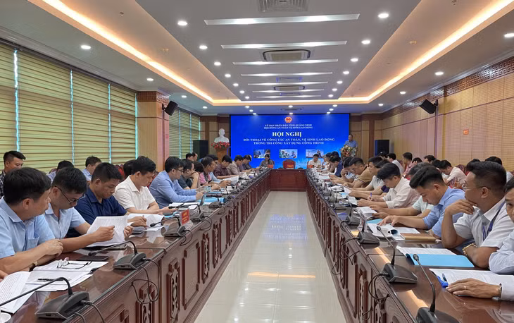 Quang cảnh hội nghị.