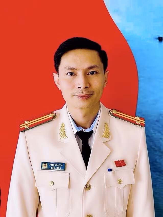 Trung tá Phạm Ngọc Tú