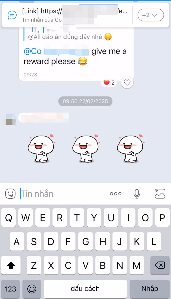 Các nhóm chat học tập là cần thiết, tuy nhiên cha mẹ cũng lo lắng khi con lướt mạng, chat nhiều - Ảnh: YẾN TRINH