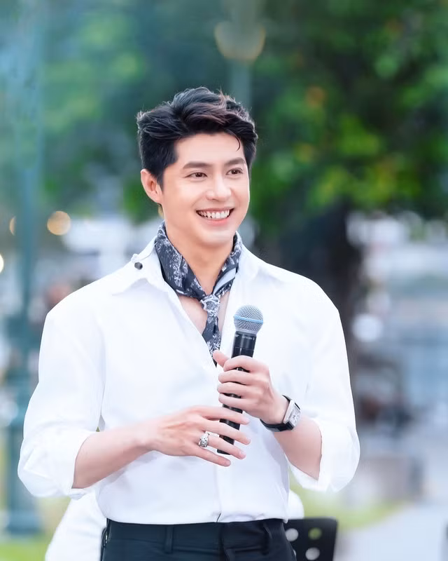 Noo Phước Thịnh luôn giữ vững phong độ từ giọng hát đến visual