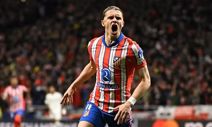 Gallagher mừng bàn mở tỷ số ở phút đầu tiên lượt về. Ảnh: UEFA