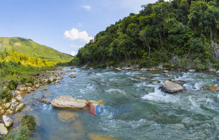 Sông Ba Chẽ đẹp như bức tranh