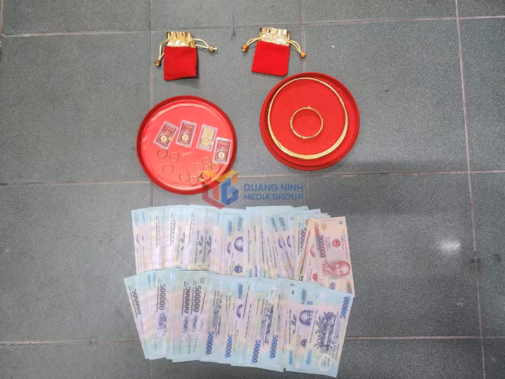 Tang vật đối tượng V trộm cắp chưa kịp tẩu tán.