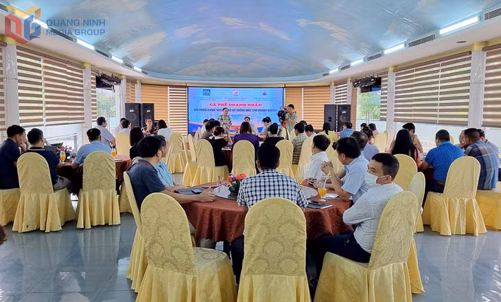 Tỉnh Quảng Ninh tổ chức nhiều chương trình Cafe doanh nhân, gặp mặt đối thoại với doanh nghiệp nhằm hỗ trợ, tháo gỡ tối đa khó khăn, vướng mắc, bảo đảm quyền, lợi ích hợp pháp của doanh nghiệp khu vực kinh tế tư nhân.