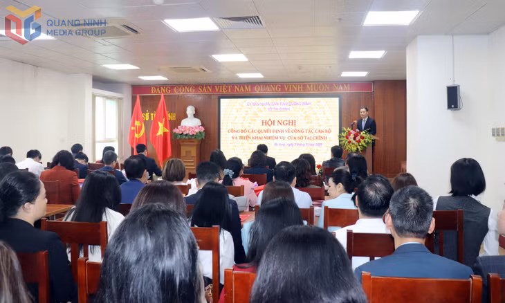 Sở Tài chính tổ chức hội nghị công bố các quyết định về công tác cán bộ và triển khai nhiệm vụ của Sở.