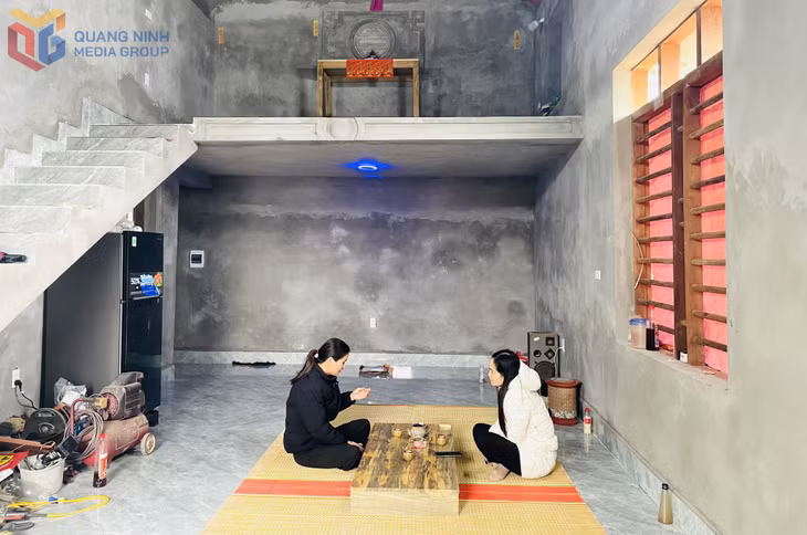 Hiện nay trên địa bàn huyện không còn nhà ở dột nát. Ảnh: Ngôi nhà mới được xây dựng khang trang của gia đình chị Lý Thị Mộc (Khu Pắc Liềng, thị trấn Bình Liêu).