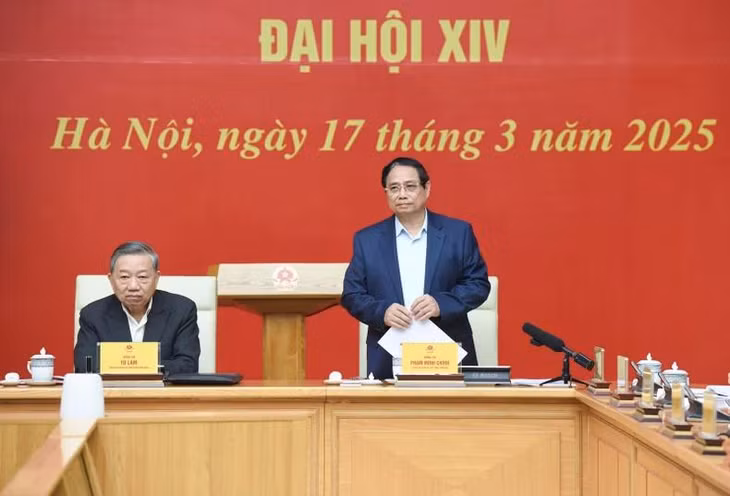 Thủ tướng Phạm Minh Chính - Trưởng Tiểu ban Kinh tế-Xã hội phát biểu ý kiến tại cuộc làm việc. (Ảnh: TRẦN HẢI)