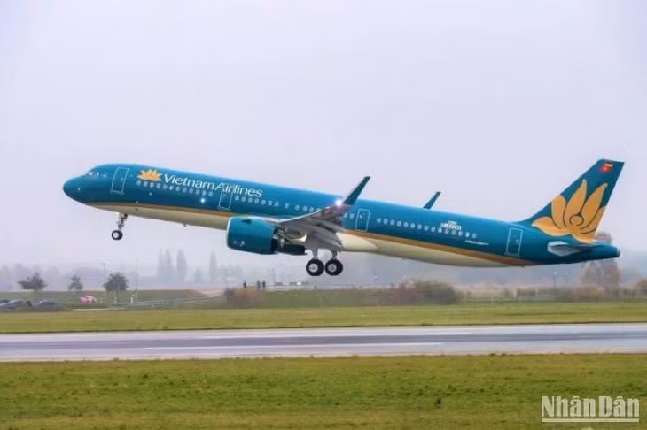 Trong tháng 5/2025, Vietnam Airlines khai thác hai đường bay quốc tế giữa Hà Nội với hai điểm đến mới của Ấn Độ là Bengaluru và Hyderabad bằng tàu bay Airbus A321.