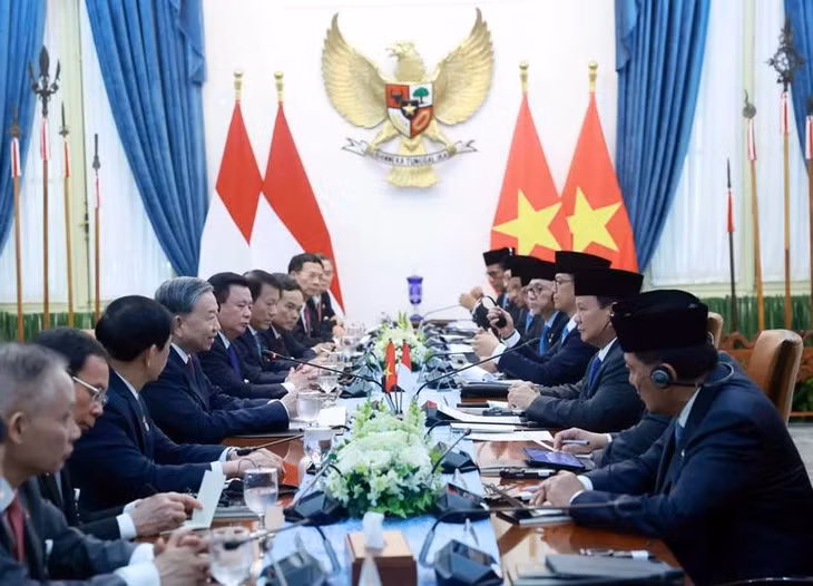 Tổng Bí thư Tô Lâm và Tổng thống Cộng hòa Indonesia, Chủ tịch Đảng Phong trào Indonesia vĩ đại (Gerindra) Prabowo Subianto hội đàm. Ảnh: Thống Nhất/TTXVN