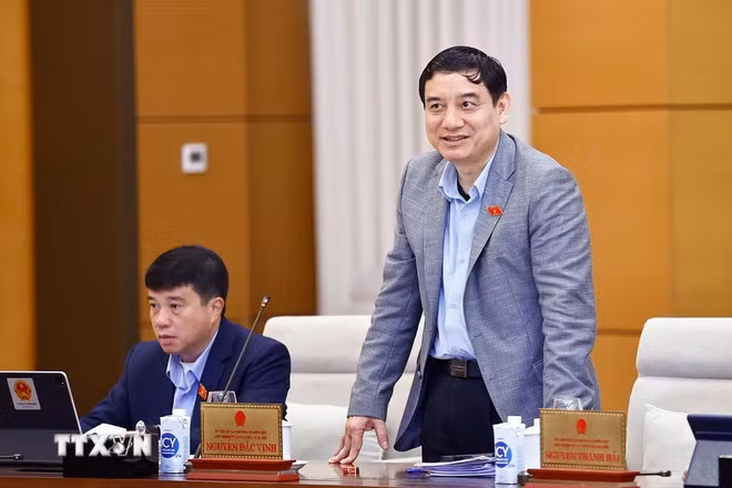 Chủ nhiệm Ủy ban Văn hóa và Xã hội Nguyễn Đắc Vinh phát (biểu. Ảnh: Doãn Tấn/TTXVN)