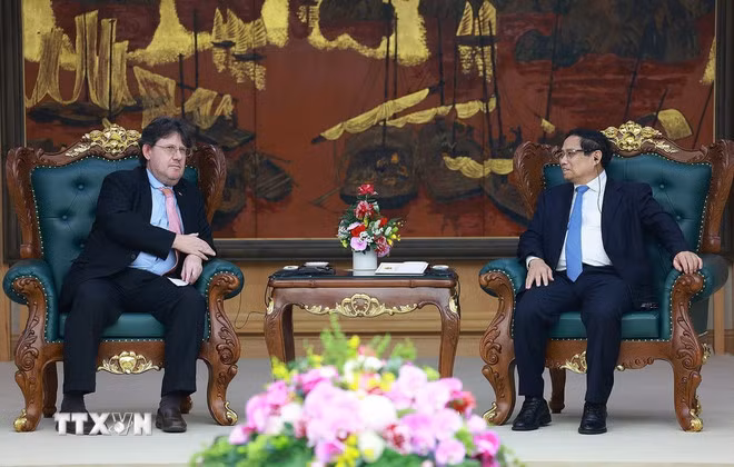 Thủ tướng Phạm Minh Chính tiếp Đại sứ Cộng hòa Áo tại Việt Nam Philipp Agathonos. (Ảnh: Dương Giang/TTXVN)